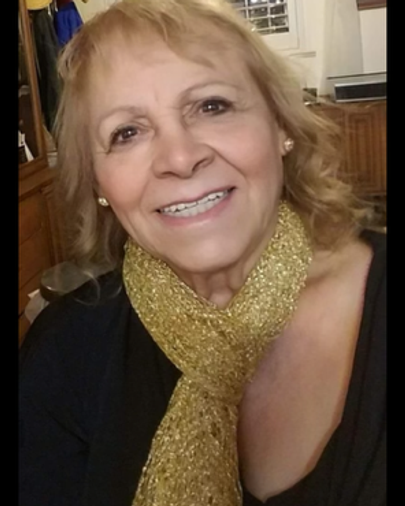 Alicia De Tevis Sanchez
