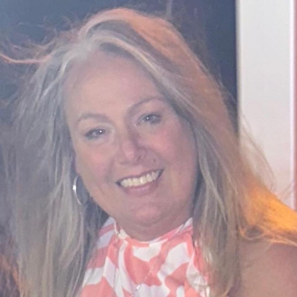 Sara Elaine Dillon Profile Photo