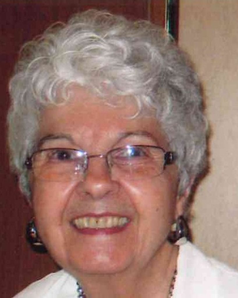 Philomena M. "Mena" (Verrecchio) Macri