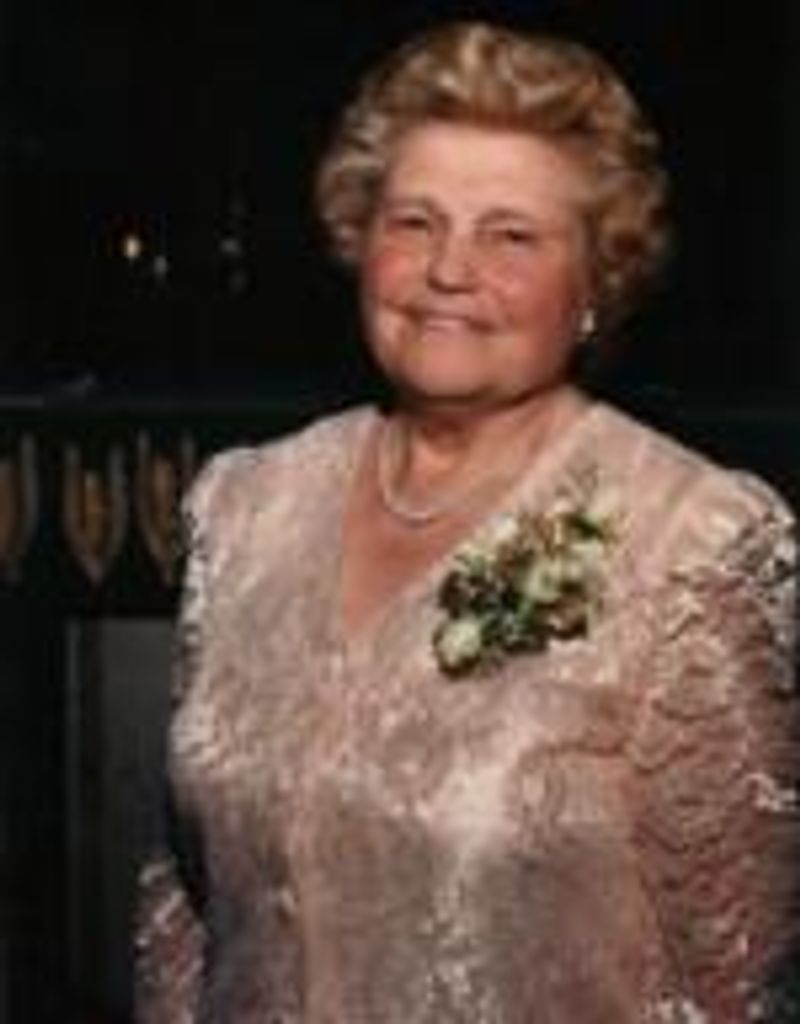 Elizabeth J Kokoczka