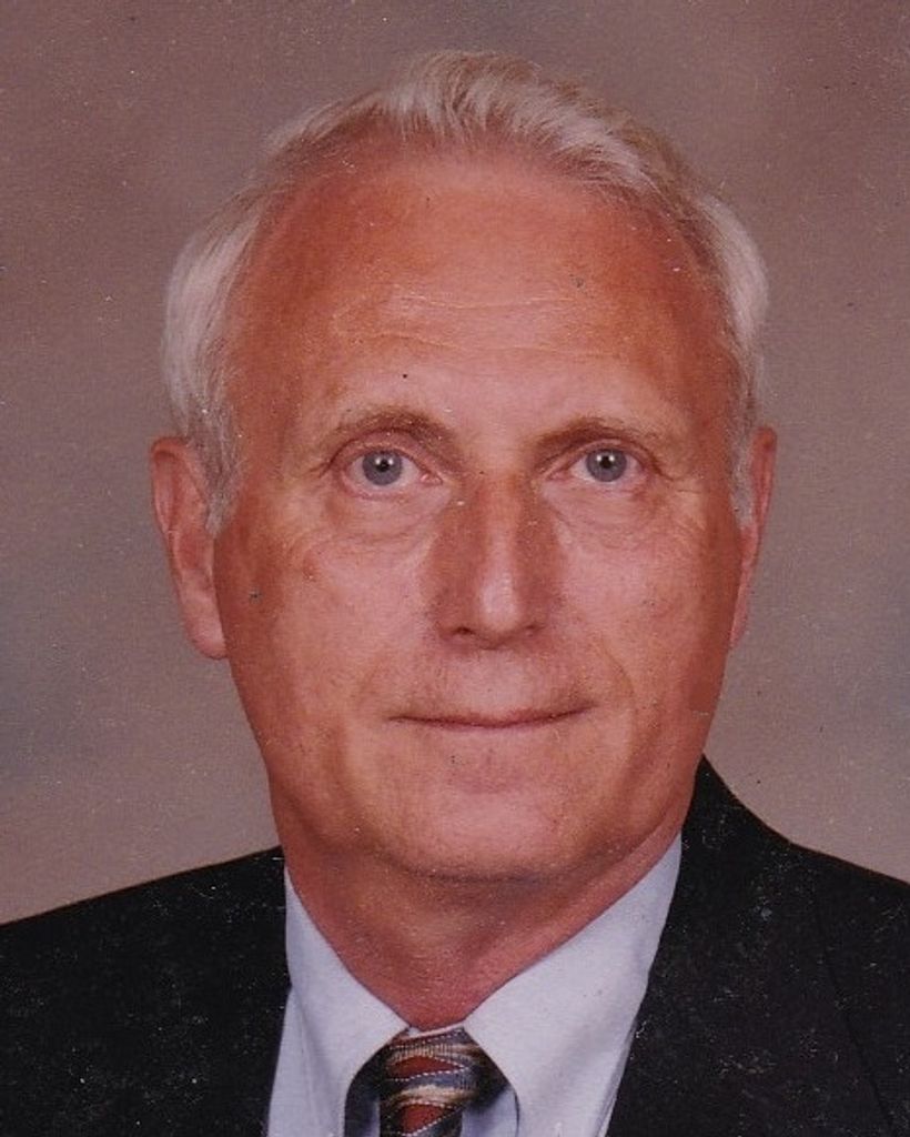 Robert E. Lenning Profile Photo
