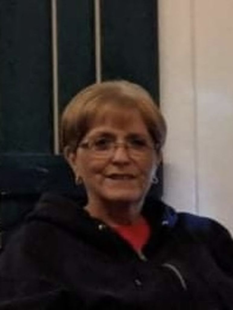 Liz Small Profile Photo