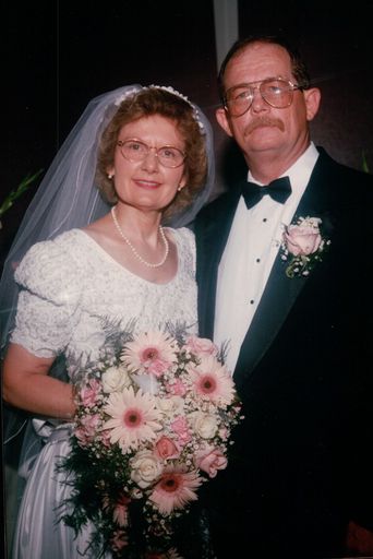 Charlene Swanson photo gallery thumbnail 3 of 7