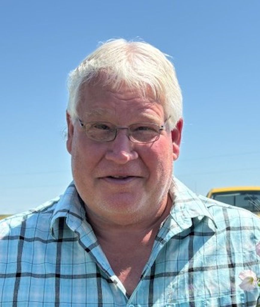 Carlos "Dusty" Vestal III