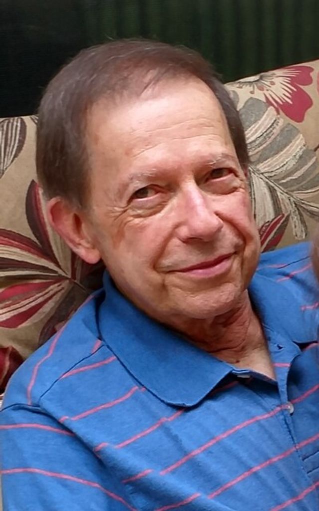 Robert M. Thompson Profile Photo