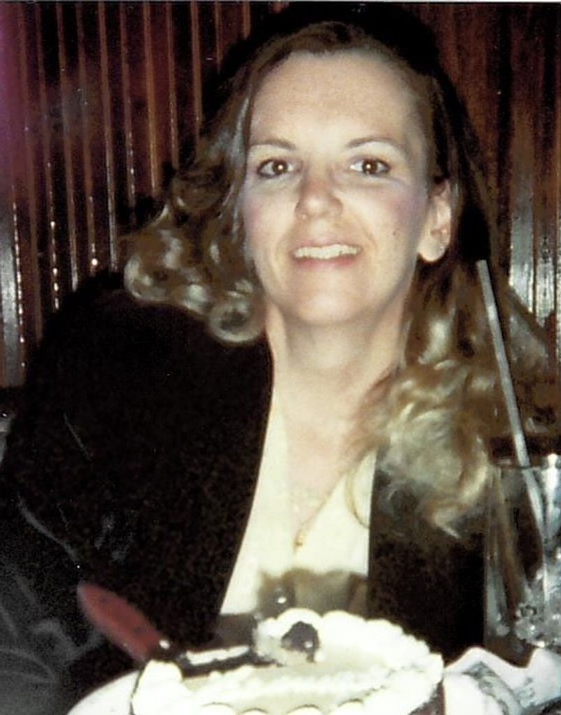 Maryellen Dechellis