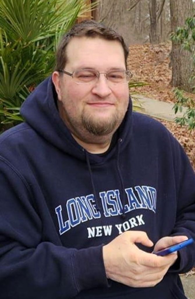 Robert Eugene Thomas Jr. Profile Photo