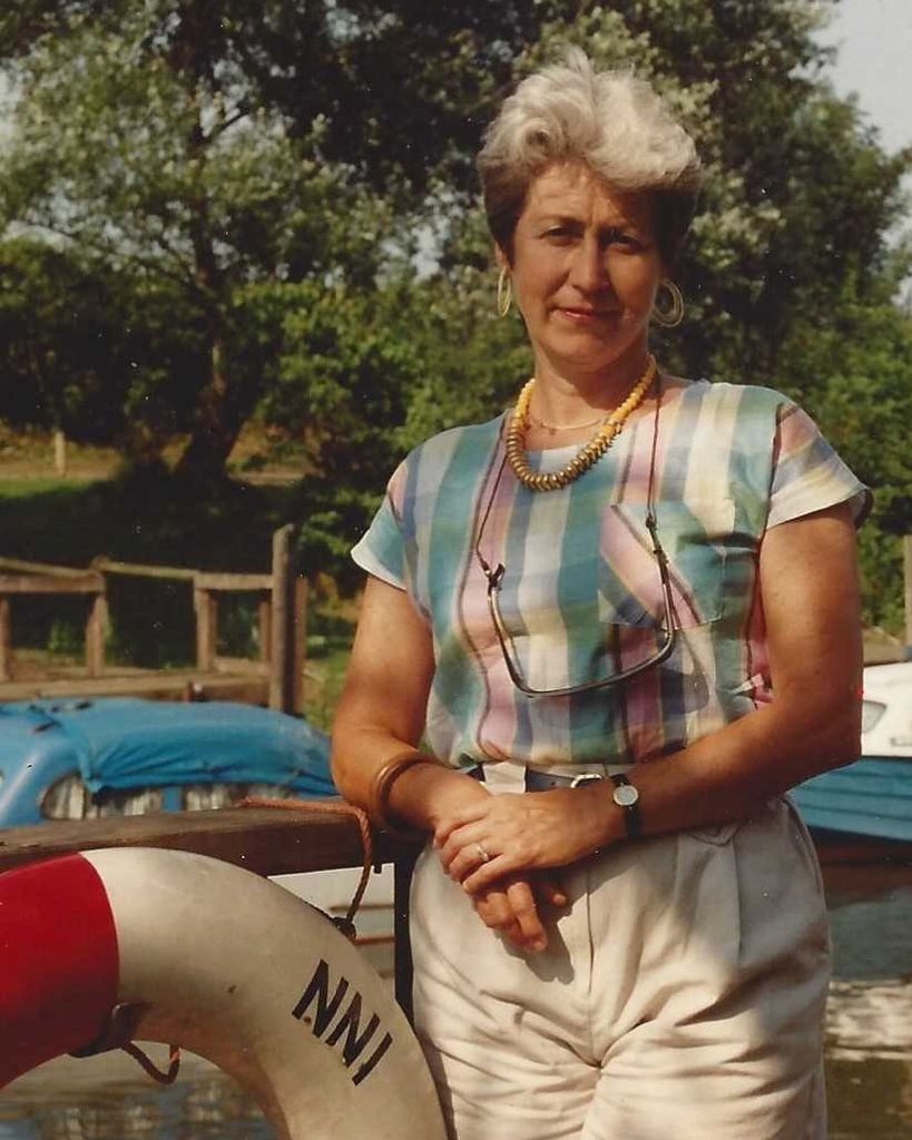 Ann G Whitelaw