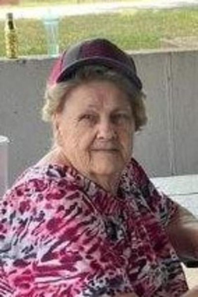 Beverly Kay Ahrenhoersterbaeumer Profile Photo