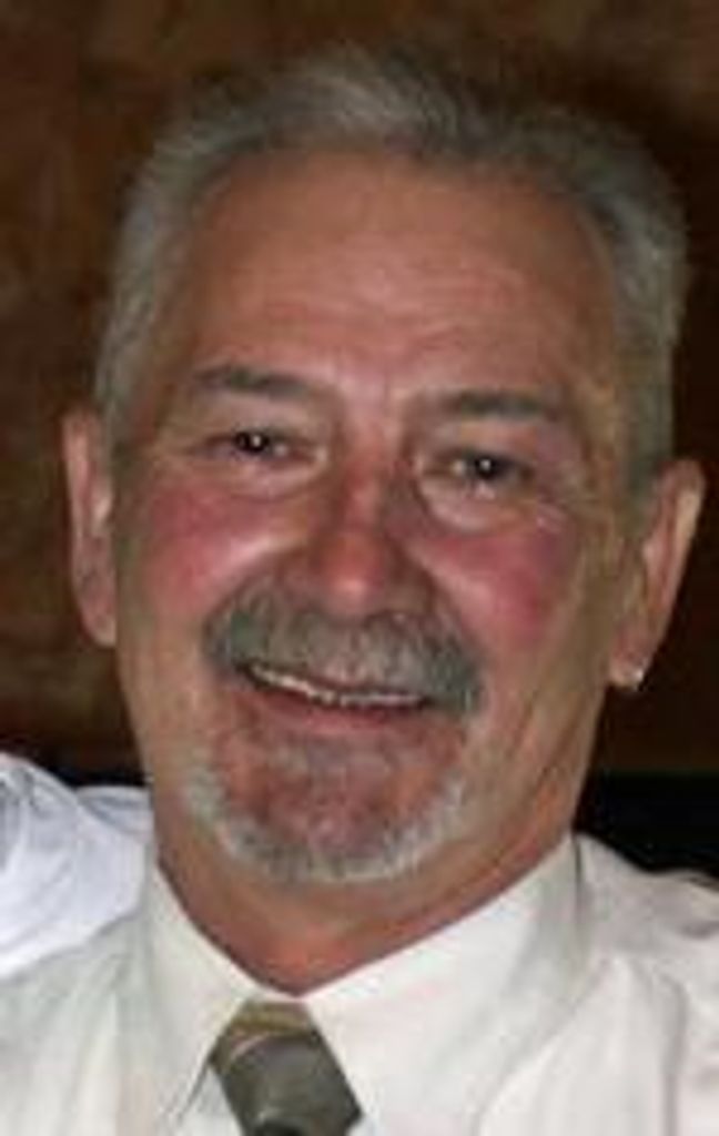 Thomas Deon Dobbs Profile Photo