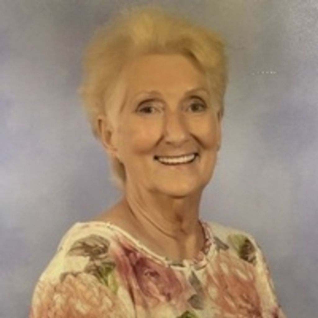 Evie Louann Carver Profile Photo