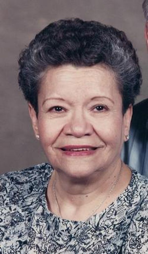 Elvira Molina Cruz Profile Photo