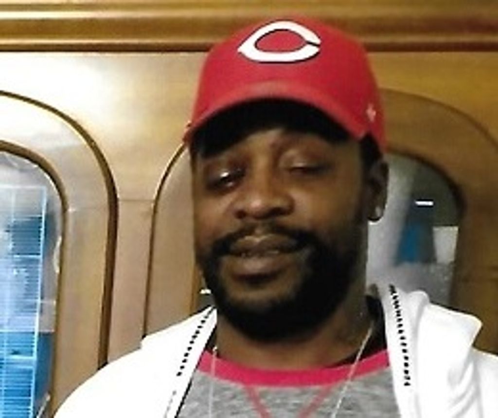 Robert Darnell Thomas