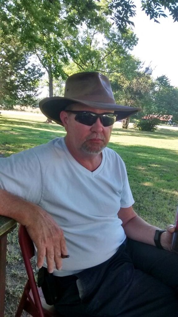 Jimmy Lloyd "Carl" Hall Sr. Profile Photo