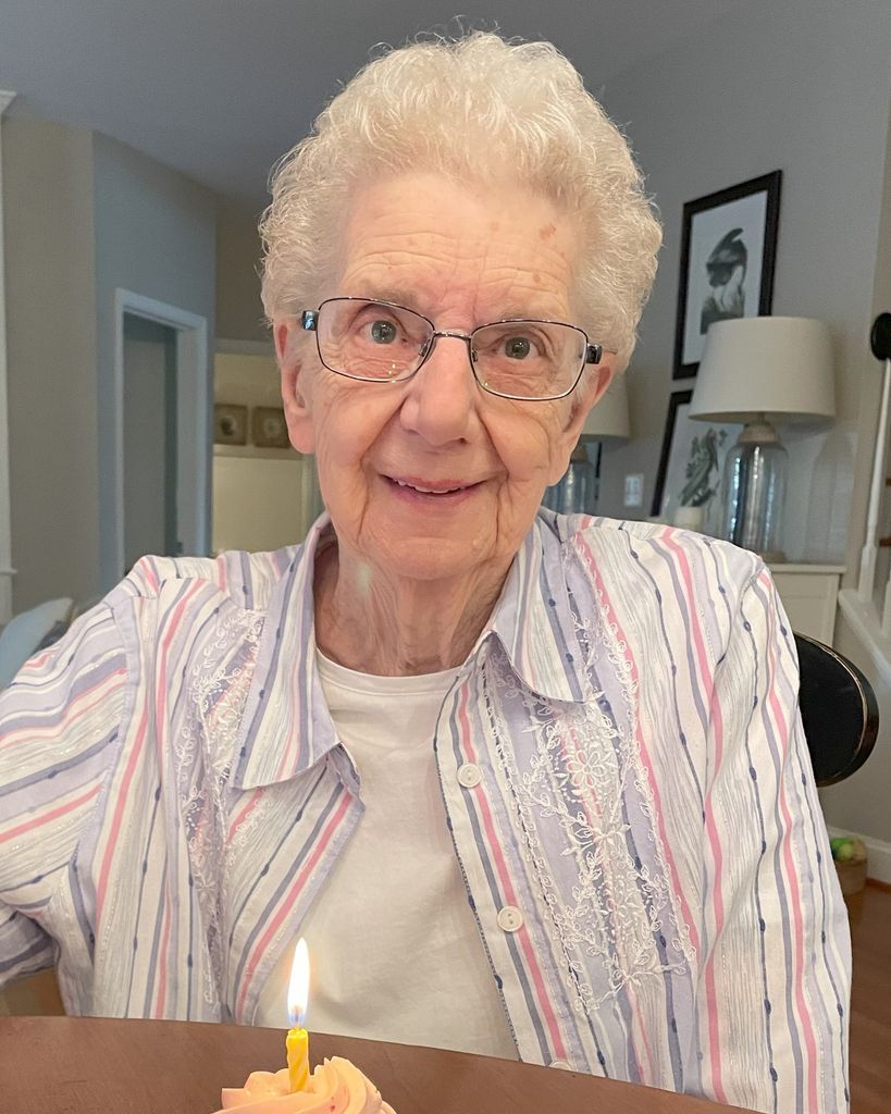 Dorothy Domin