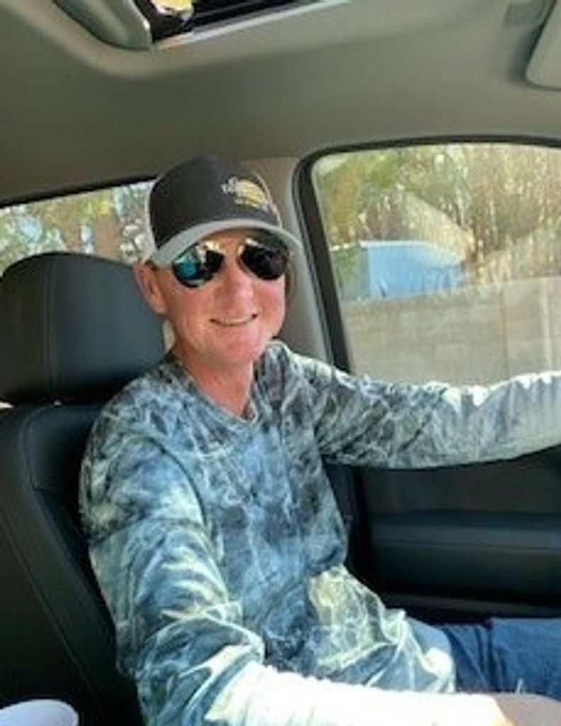 Justin Graves Profile Photo