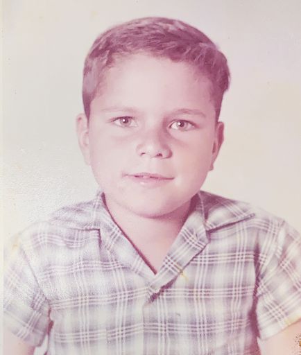 Ricardo H Davila photo gallery thumbnail 9 of 76
