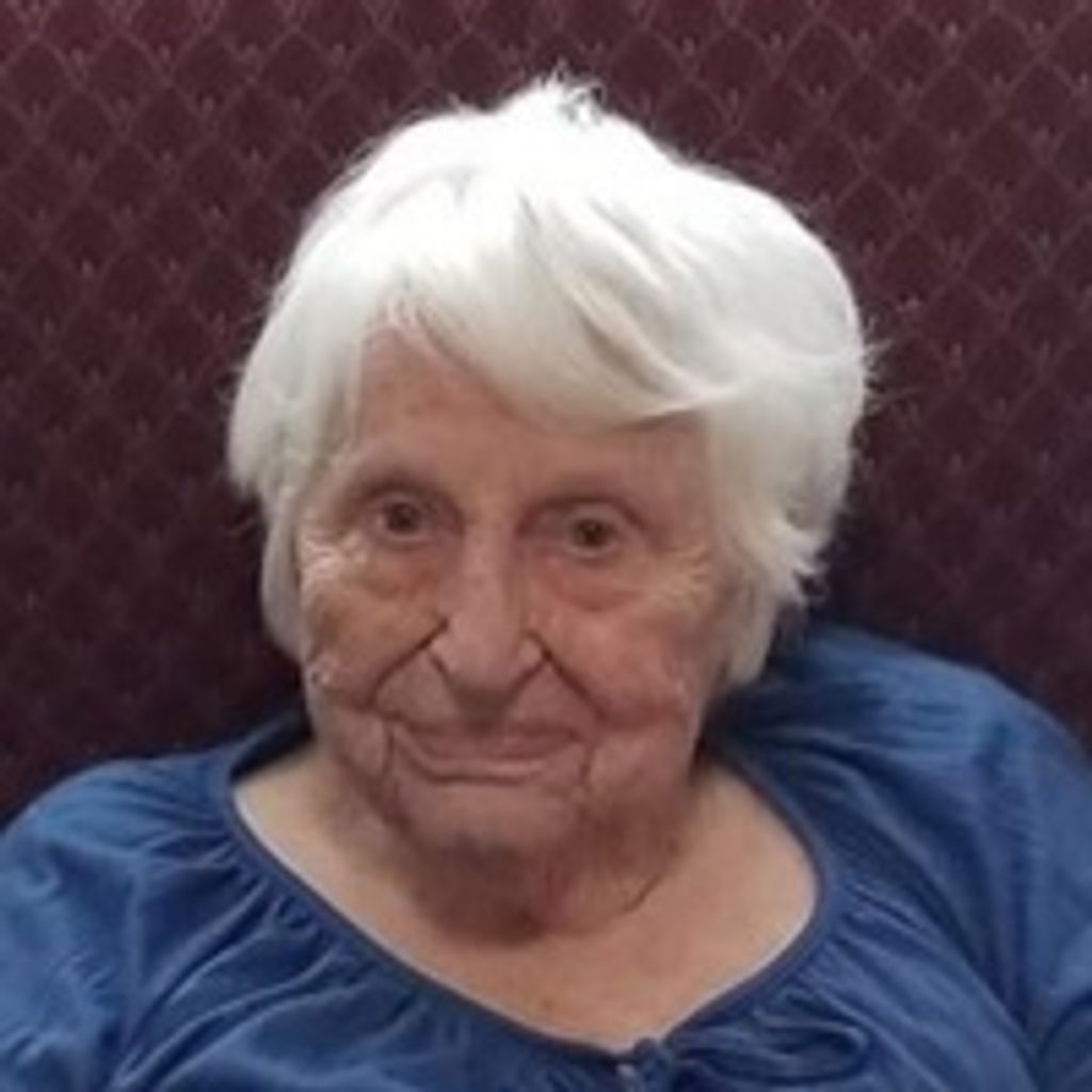 Valeria Helen Straub Profile Photo