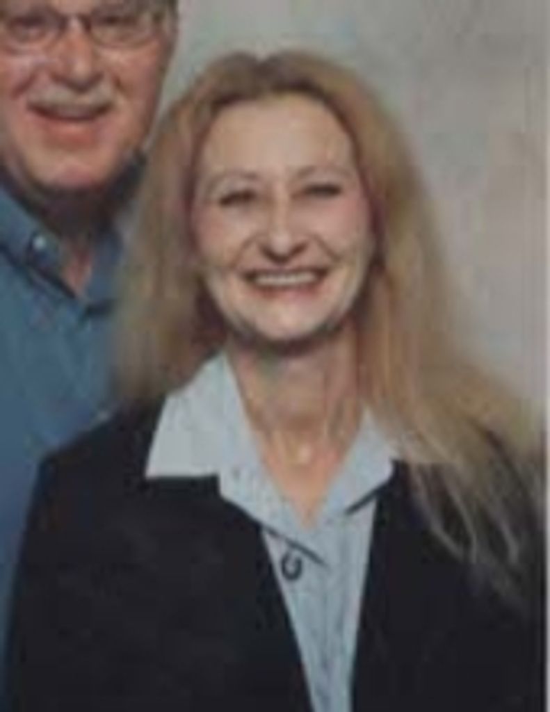 Bonnie B Lloyd