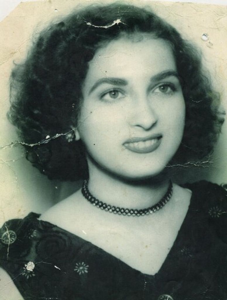 Candelaria Serrano Profile Photo