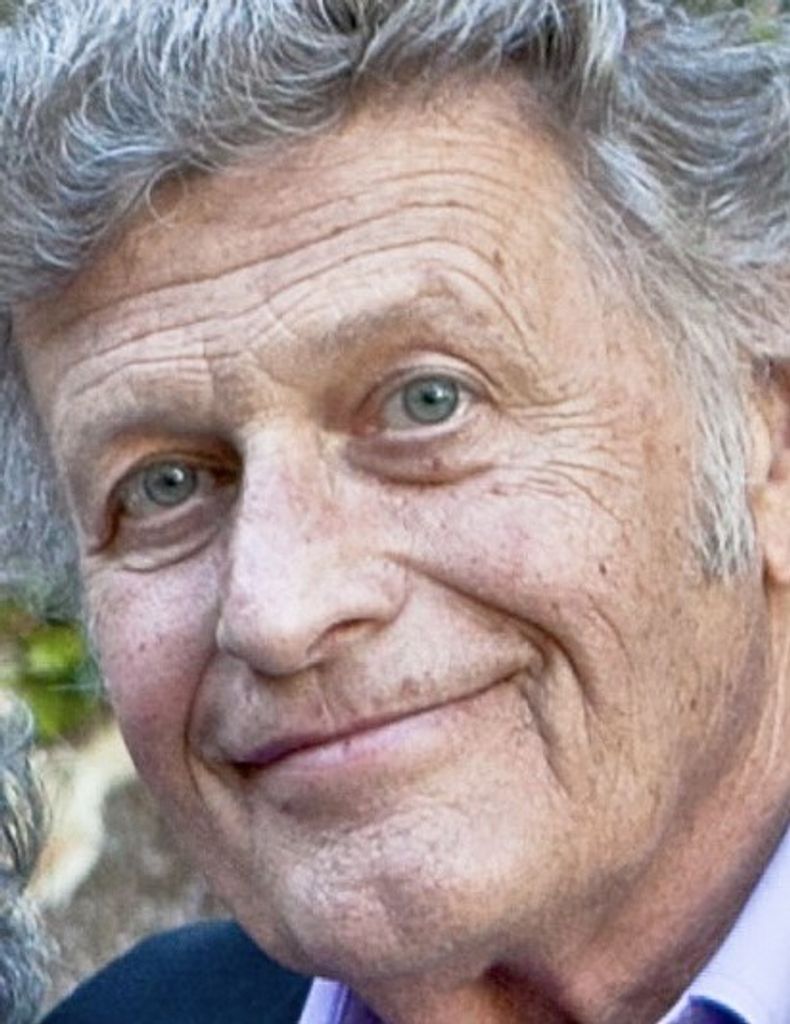 Warren Akerson