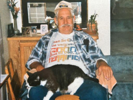 Joe Dell Newman photo gallery thumbnail 4 of 89