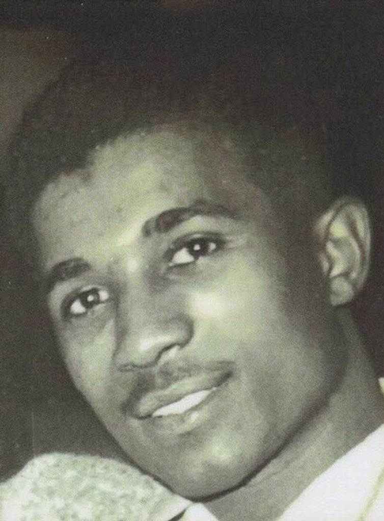 Robert L. Macer Profile Photo