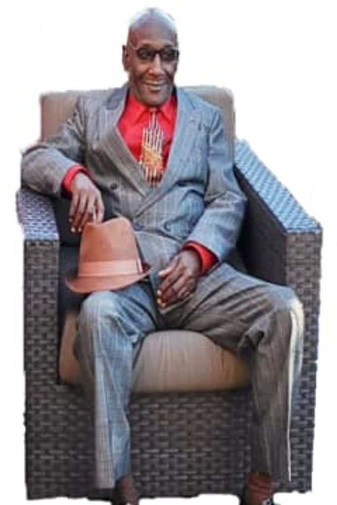 Bobby  Carter Jr.