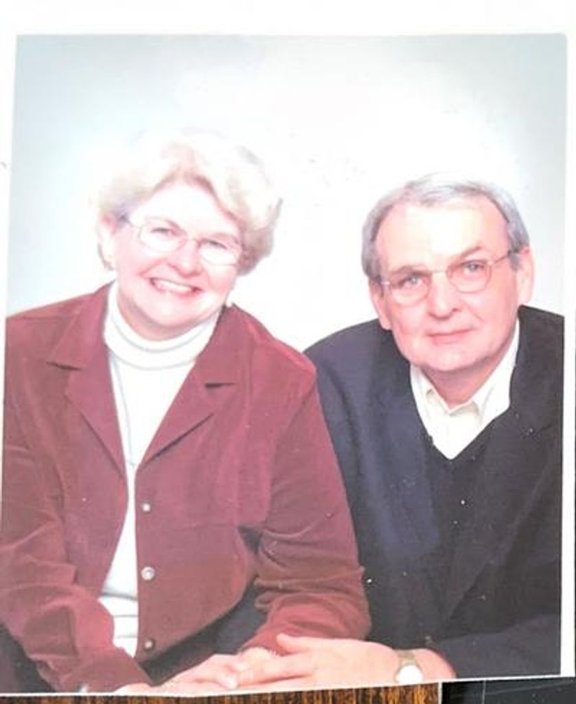 Steven Craig Thompson Profile Photo