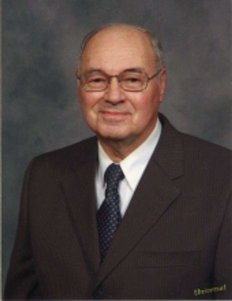 Robert E Pickett
