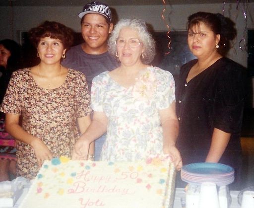 Yolanda C. Gonzalez photo gallery thumbnail 104 of 357