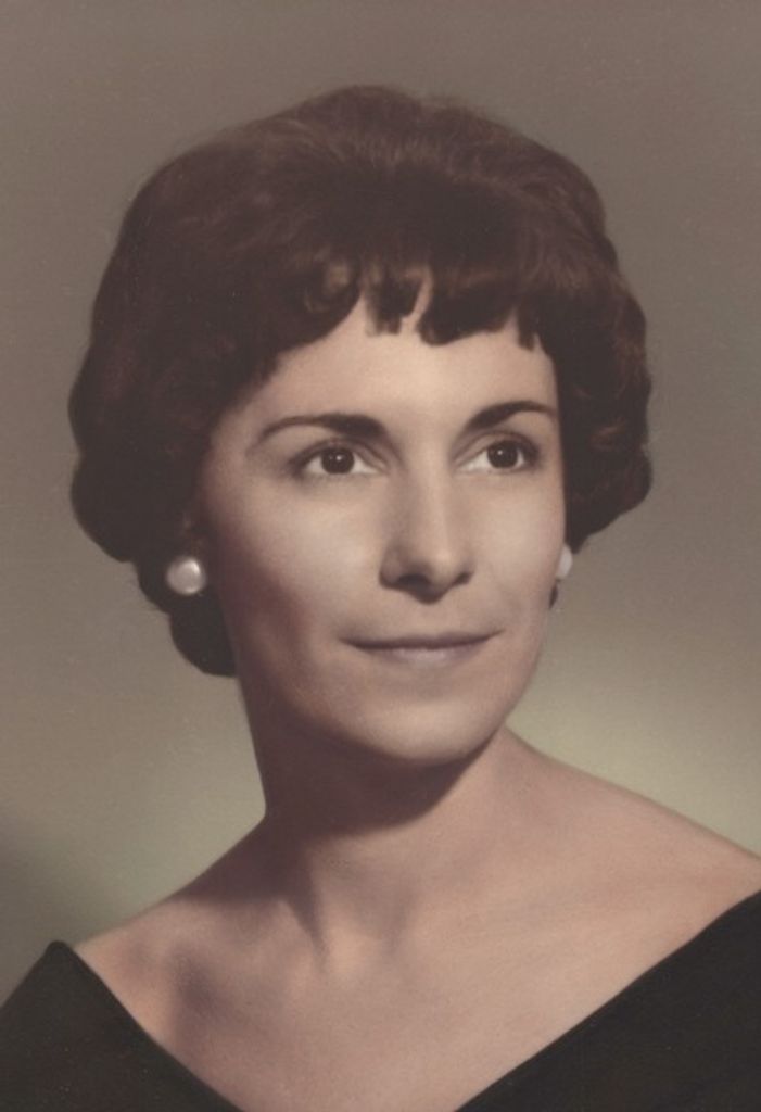 Carolyn Fern Cross Profile Photo