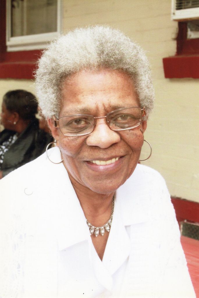 Earlene Bouknight Profile Photo