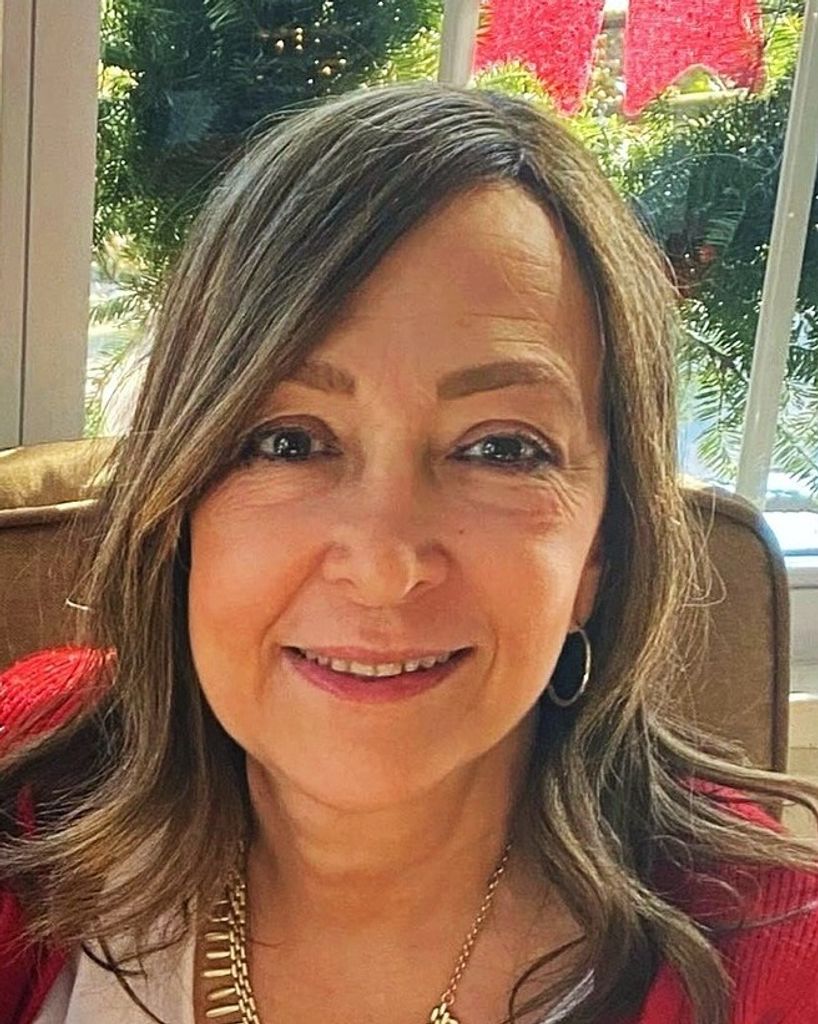 Almena May Faux Profile Photo