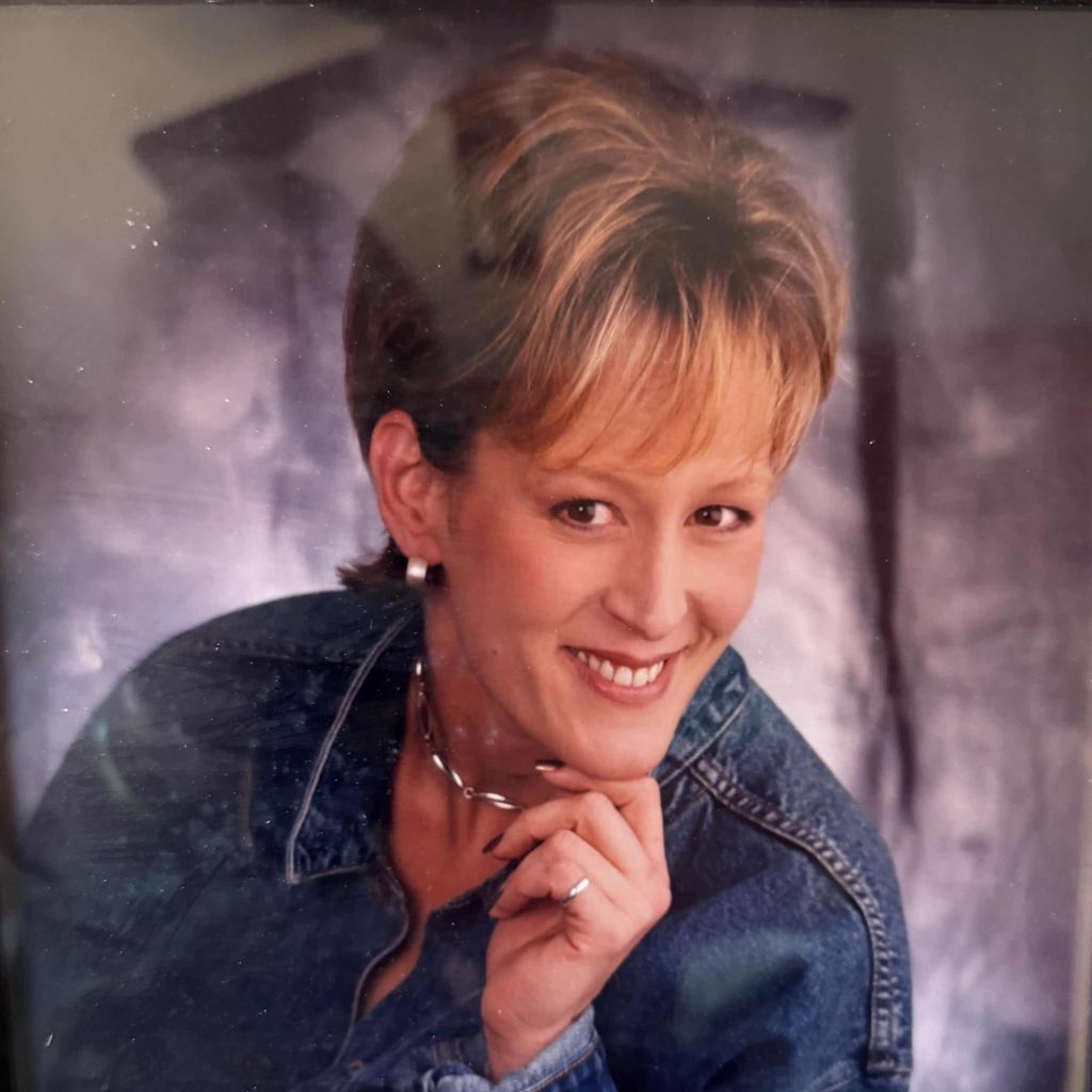 Monica Hatch-Parra Profile Photo