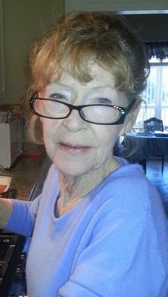 Jennifer Jane Hooe Profile Photo