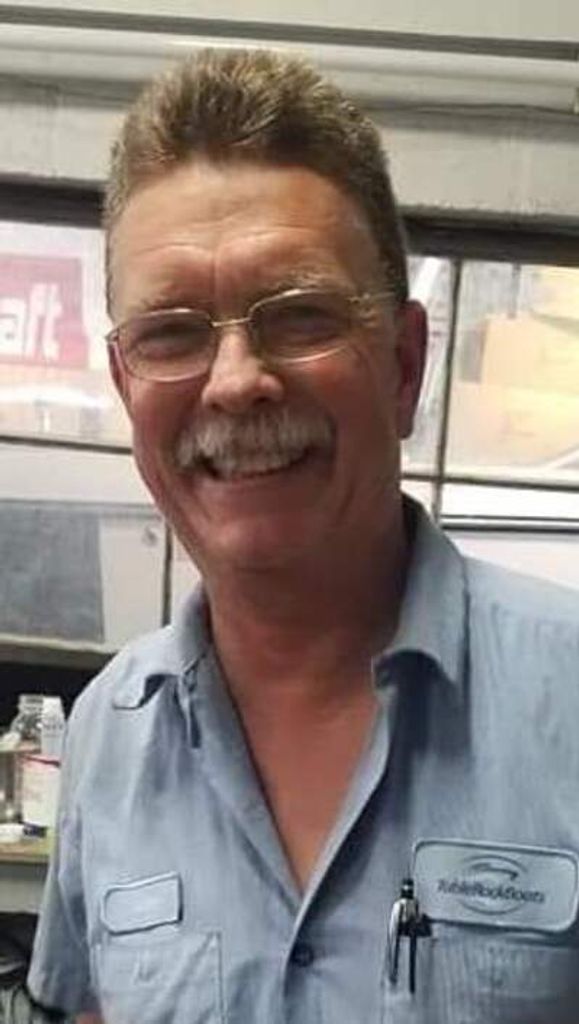 Gene Raymond Moore Profile Photo