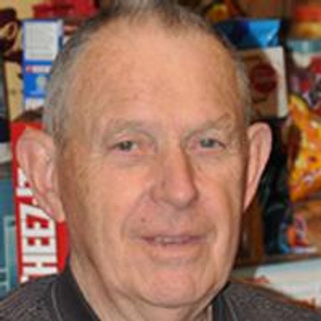Edward  Eugene Thomas