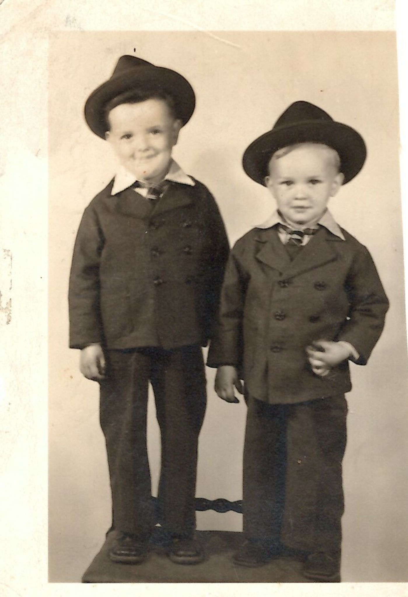 Paul Barnett, Sr. photo gallery image 2 of 72