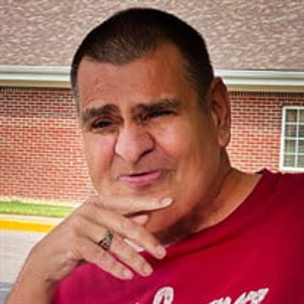 Joe Leslie Christopher Profile Photo