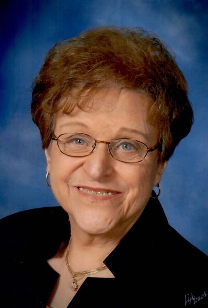 Phylis Marie Walters Robe Profile Photo