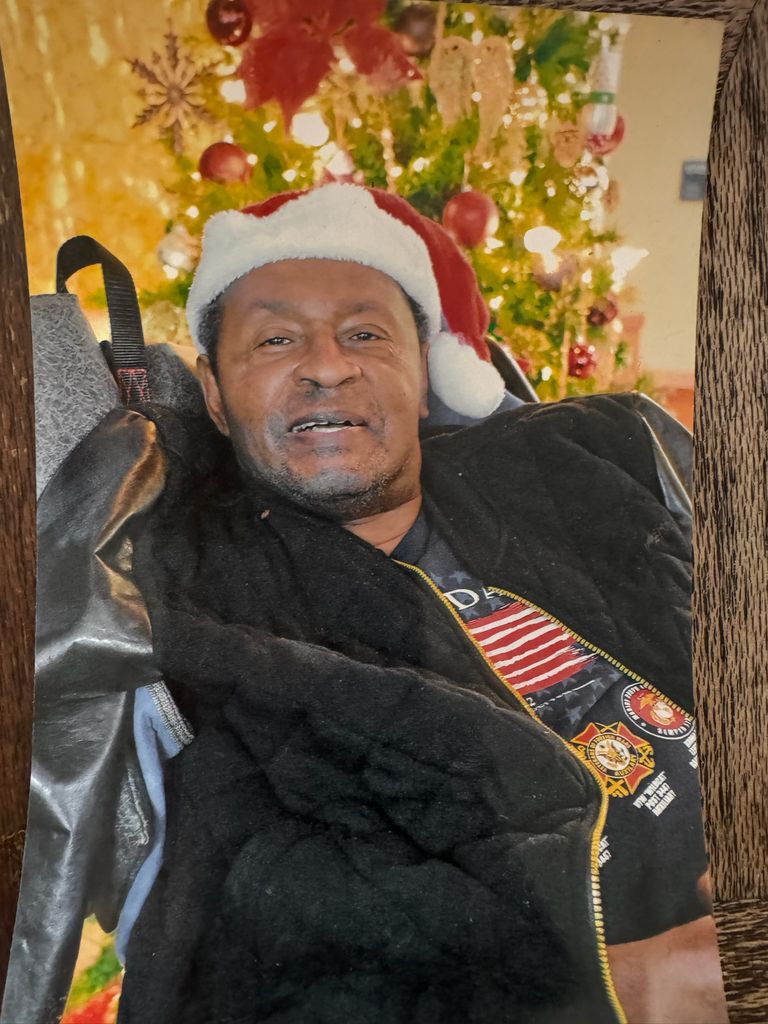 Robert L. Hoey Profile Photo