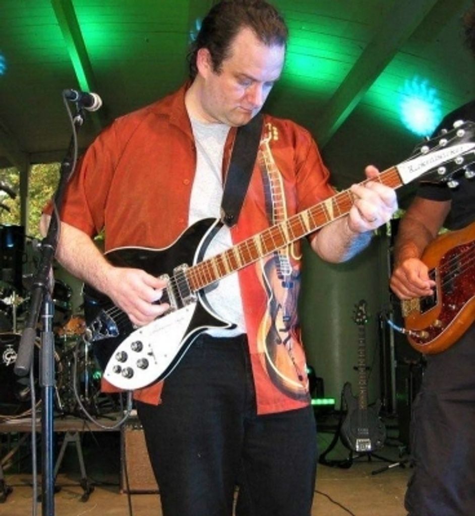 Dennis Michael Taylor Profile Photo