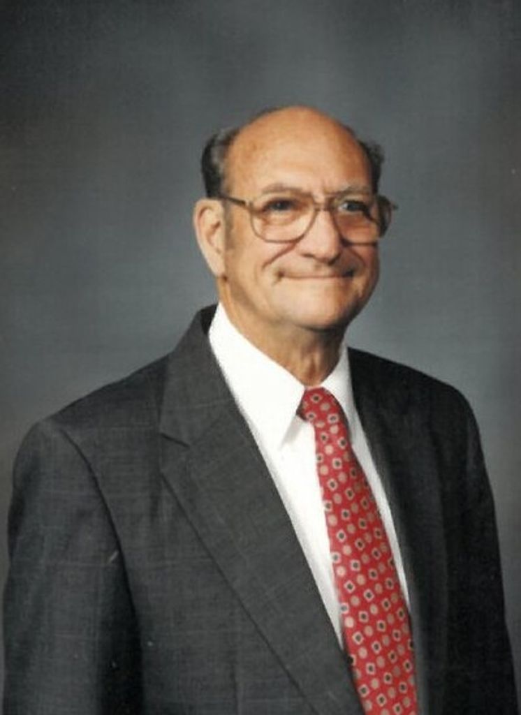 Earl Leo Mannas Profile Photo