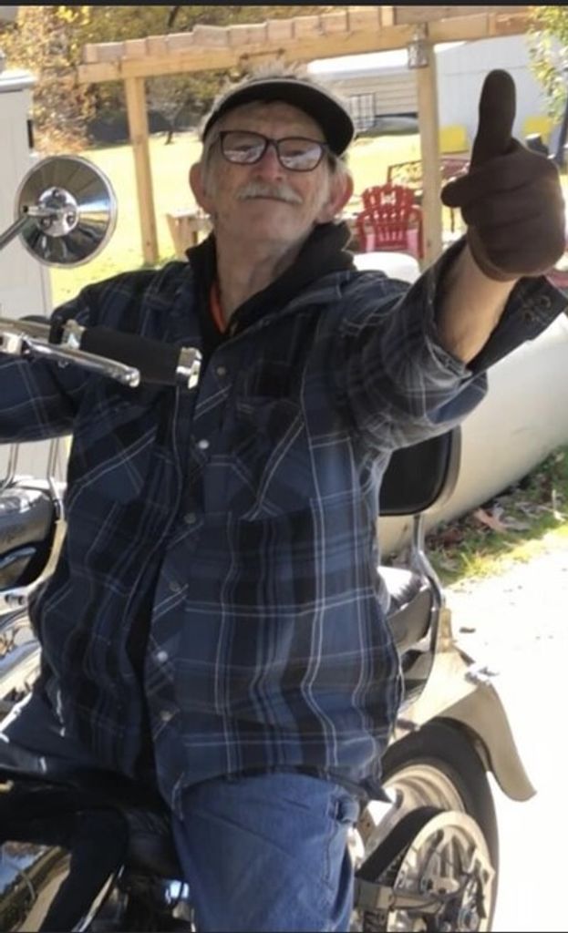 Richard Dale Lewis Profile Photo