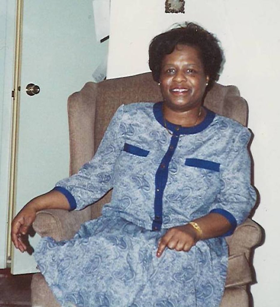 Loraine (Cox)  Burchett