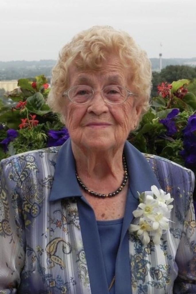 Eleanor E. (Newman)  Luoma
