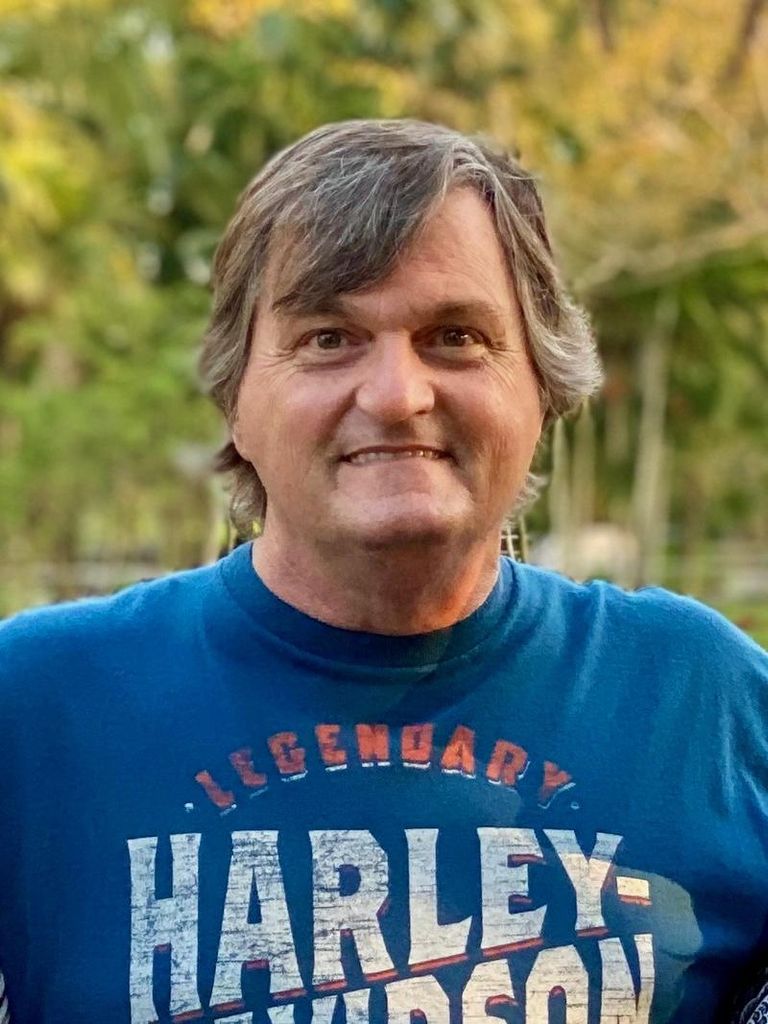 Victor Wayne Mills Profile Photo