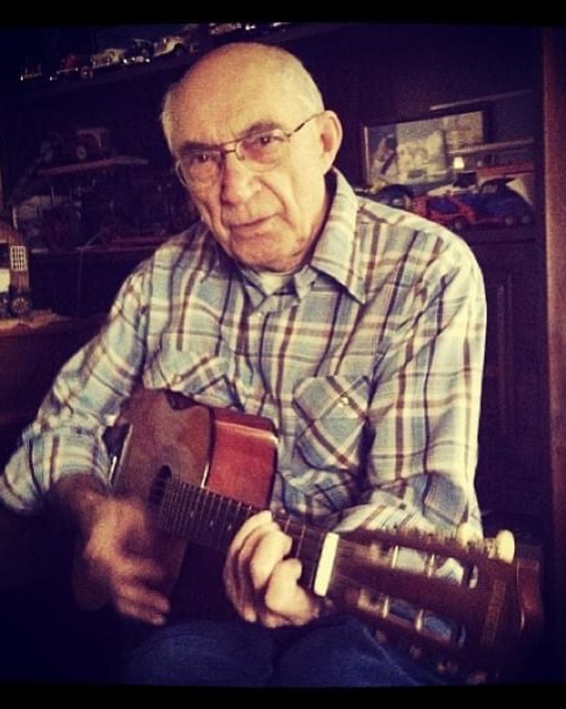 Eldon Kinnetz Profile Photo