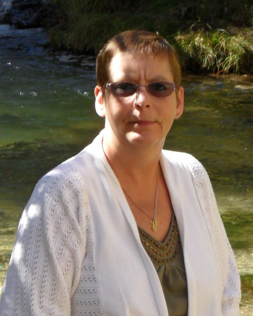 Tracey Janet Barton Profile Photo